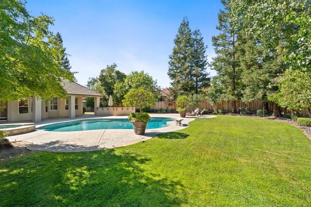 10260 N Archie Avenue, Fresno, CA 93730