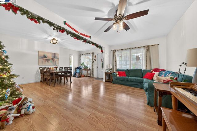 229 Lake Ave, Rodeo, CA 94572