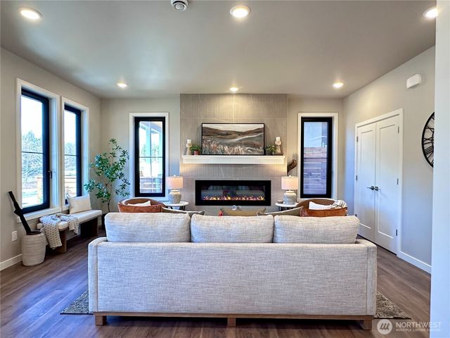 4308 Creston Way, Bellingham, WA 98226