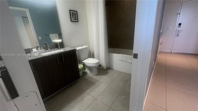 5350 NW 84th Ave 1605, Doral, FL 33166