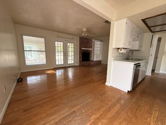 411 Buckboard BLVD, Round Rock, TX 78681