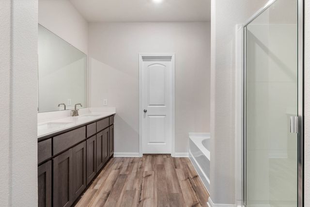 4221 Lava Forest Drive, Dallas, TX 75241