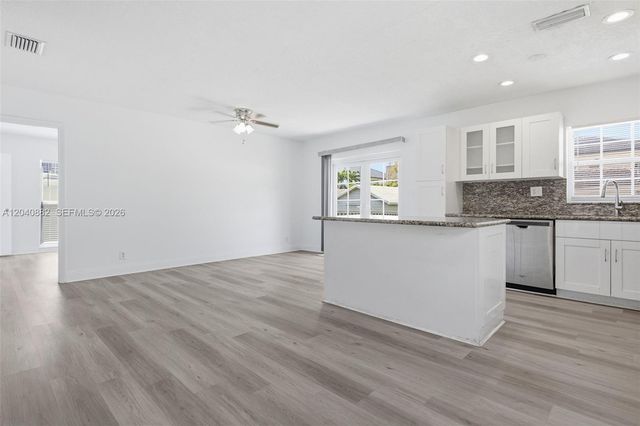 816 Johnson St, Hollywood, FL 33019