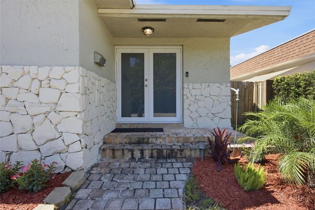 816 Johnson St, Hollywood, FL 33019