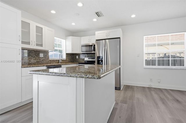 816 Johnson St, Hollywood, FL 33019