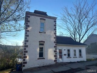 113 S 2nd Street, De Soto, MO 63020