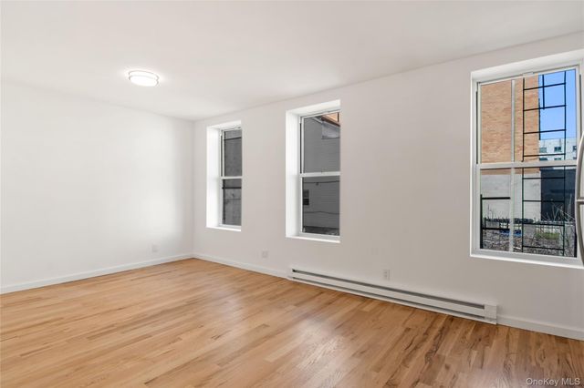 811 Courtlandt Avenue, Bronx, NY 10451