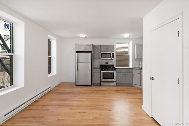 811 Courtlandt Avenue, Bronx, NY 10451