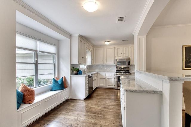 3110 Deal Street, Houston, TX 77025