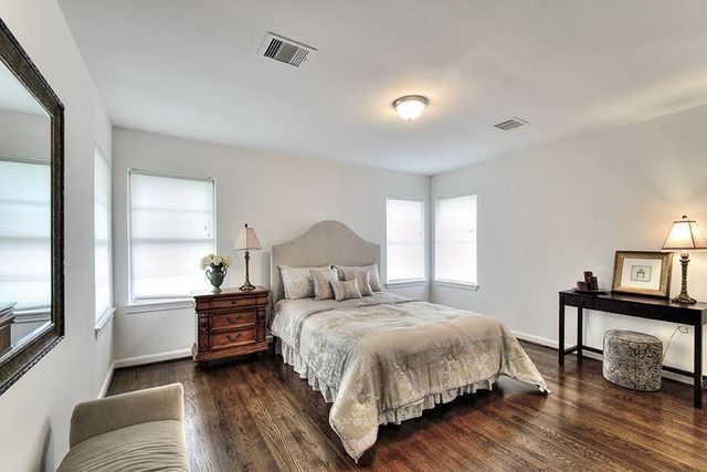 3110 Deal Street, Houston, TX 77025