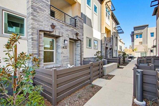 432 Caliper Way, San Marcos, CA 92078