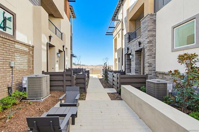 432 Caliper Way, San Marcos, CA 92078