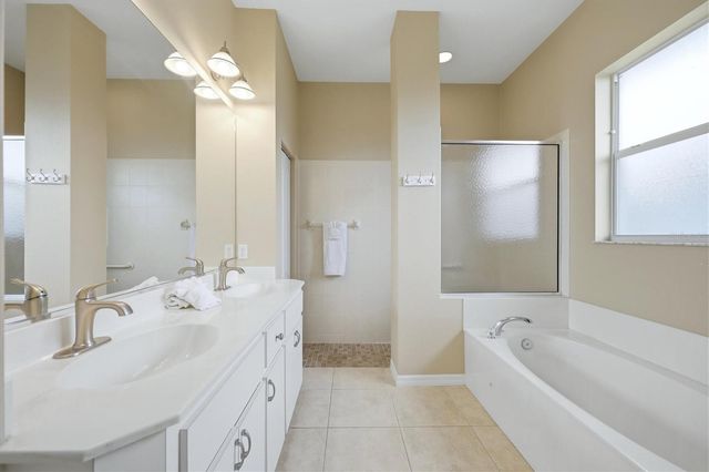 762 SILK OAK DRIVE, Venice, FL 34293