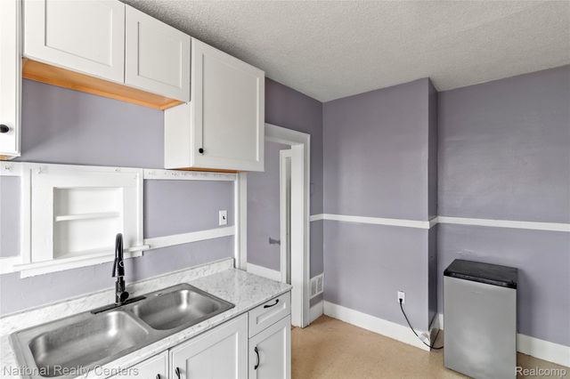 11344 Belleterre Street, Detroit, MI 48204