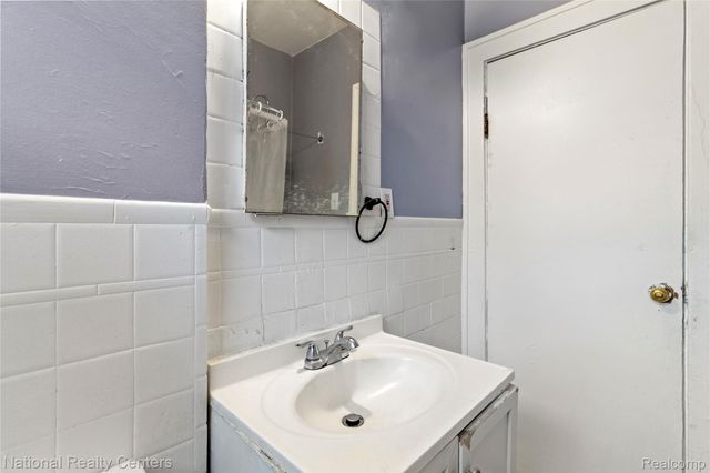 11344 Belleterre Street, Detroit, MI 48204