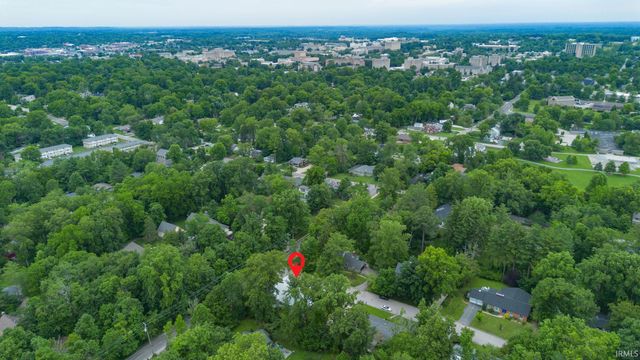2104 E Woodstock Place, Bloomington, IN 47401