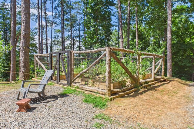 361 County Road 38, Riceville, TN 37370