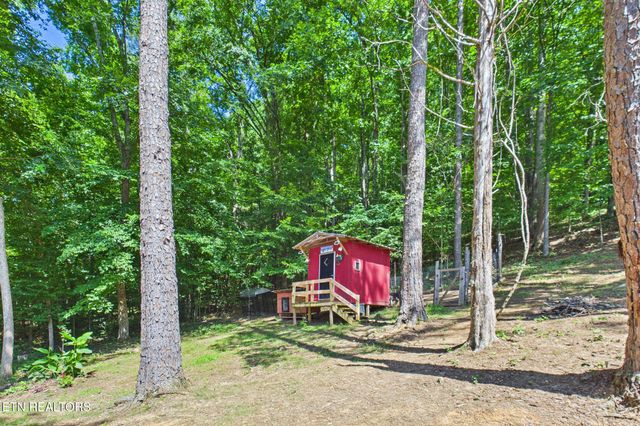 361 County Road 38, Riceville, TN 37370