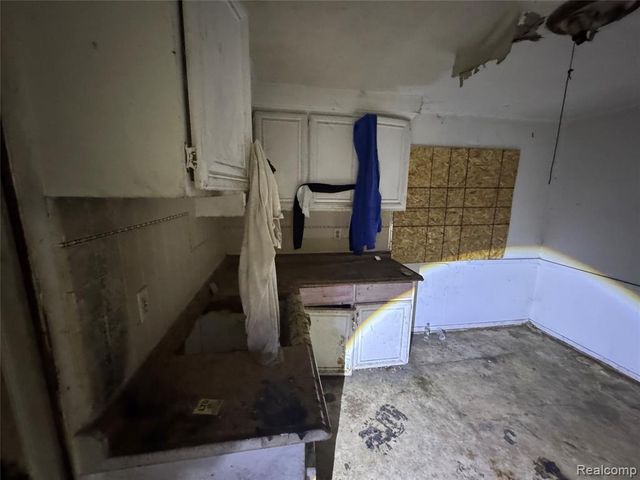 16093 Liberal Street, Detroit, MI 48205