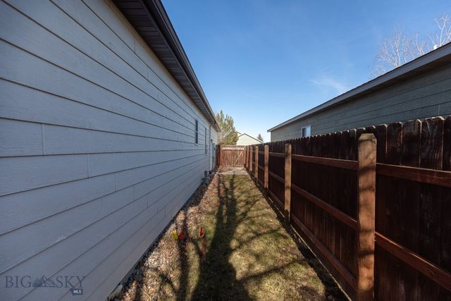 410 N River Rock Drive, Belgrade, MT 59714