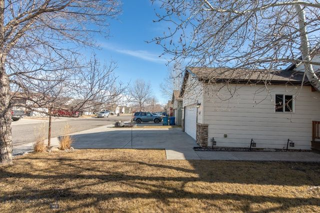 410 N River Rock Drive, Belgrade, MT 59714