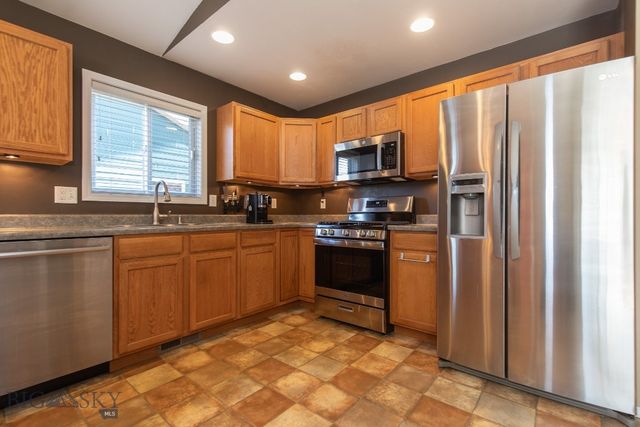 410 N River Rock Drive, Belgrade, MT 59714