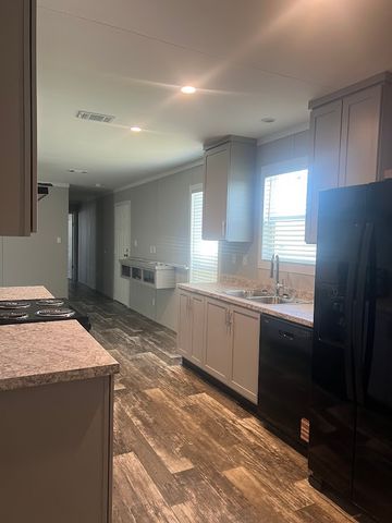 1525 Lark Court, Pelican Bay, TX 76020