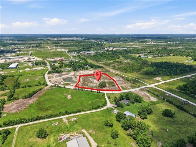 349 Choate Road, Alvin, TX 77511
