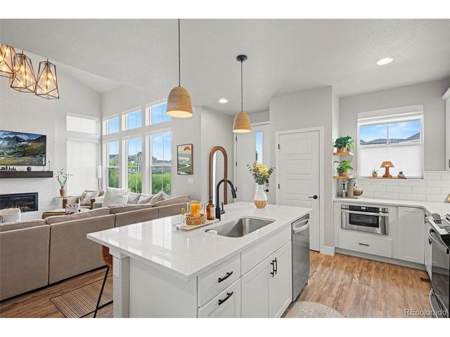 6267 Canterview Ct, Castle Pines, CO 80108