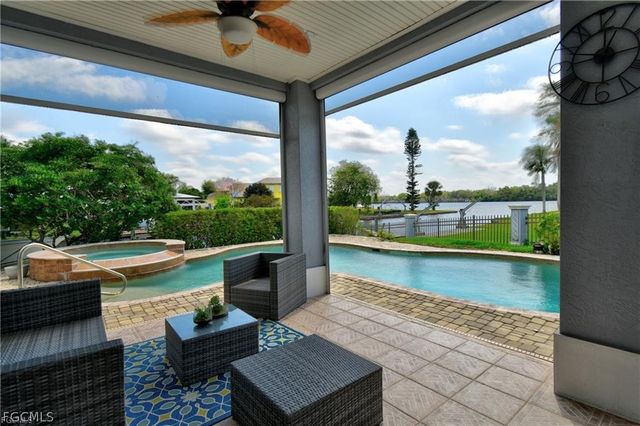 18070 Interlochen LN, Alva, FL 33920