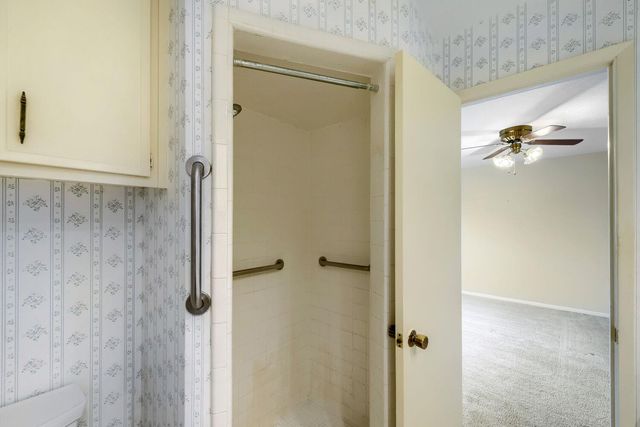 3115 Shawnee DR, Sugar Land, TX 77479