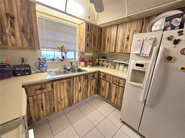 5162 Lakefront Blvd D, Delray Beach, FL 33484