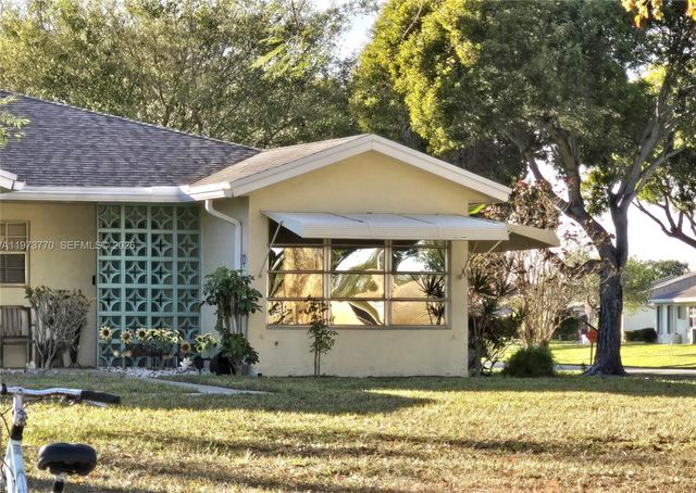 5162 Lakefront Blvd D, Delray Beach, FL 33484