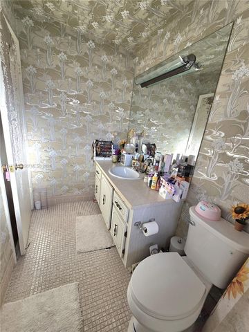 5162 Lakefront Blvd D, Delray Beach, FL 33484