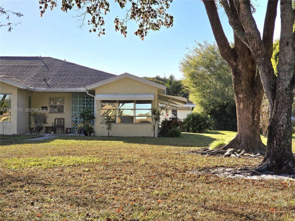 5162 Lakefront Blvd D, Delray Beach, FL 33484