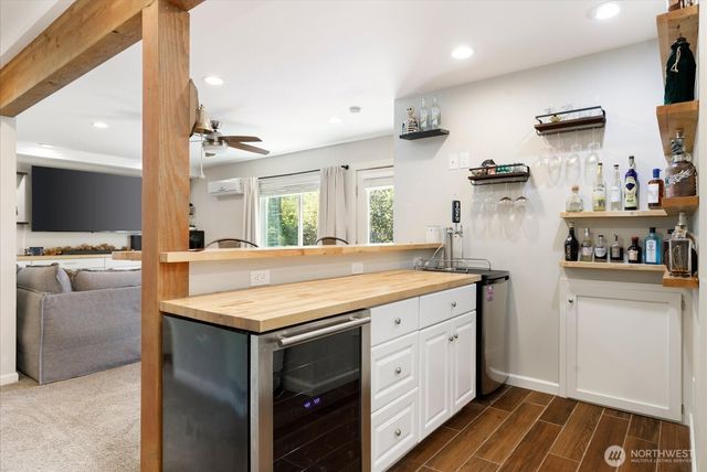 854 Burroughs Avenue, Oak Harbor, WA 98277