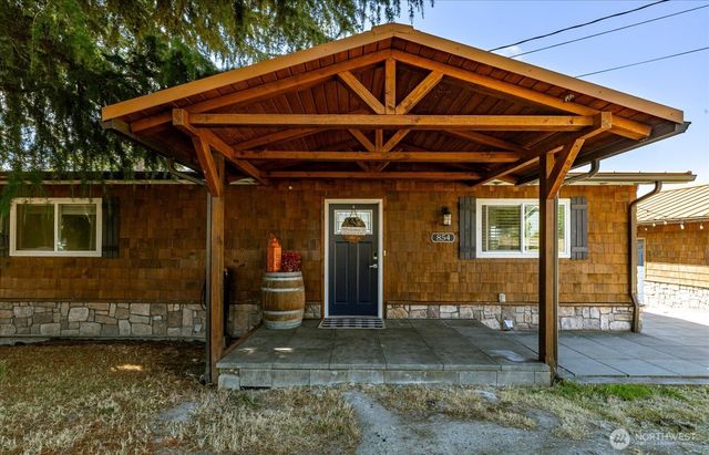854 Burroughs Avenue, Oak Harbor, WA 98277
