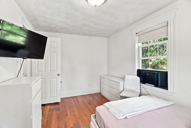 44 Fernwood Ave, Lynn, MA 01904