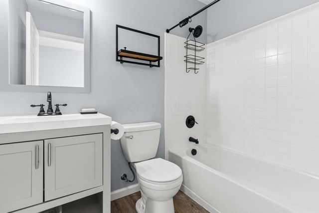 6140 Ashtead Drive, New Albany, OH 43054