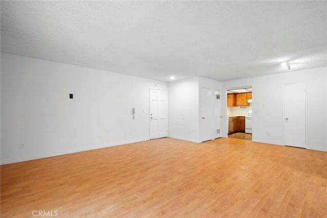 330 Pioneer Drive, Glendale, CA 91203