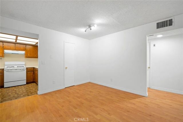 330 Pioneer Drive, Glendale, CA 91203