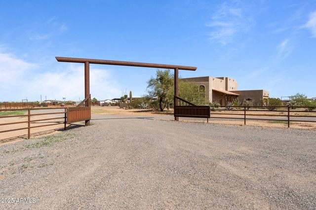 52623 N 463RD Avenue, Wickenburg, AZ 85390