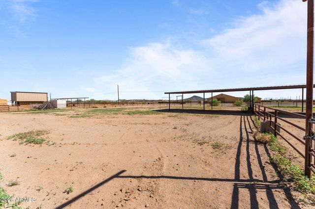 52623 N 463RD Avenue, Wickenburg, AZ 85390