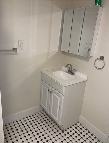 48 Arch Street 1, Providence, RI 02907