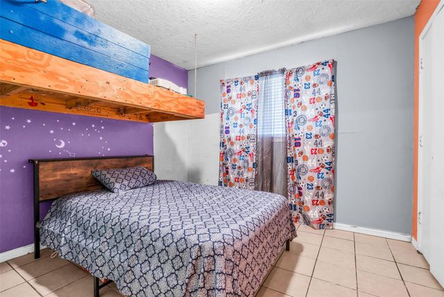 19742 Live Oak N, New Caney, TX 77357