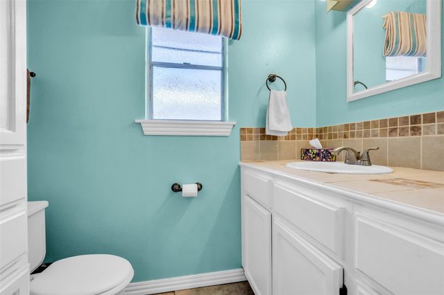 19742 Live Oak N, New Caney, TX 77357