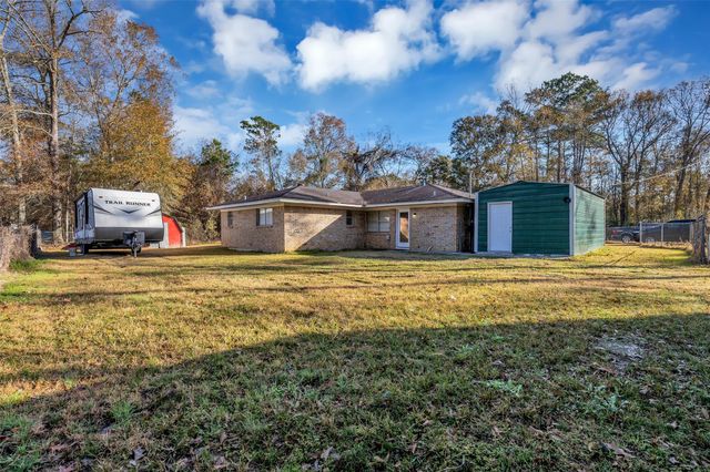 19742 Live Oak N, New Caney, TX 77357