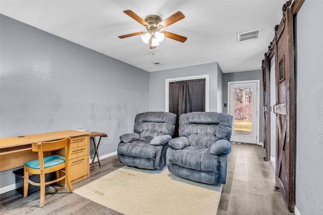 19742 Live Oak N, New Caney, TX 77357