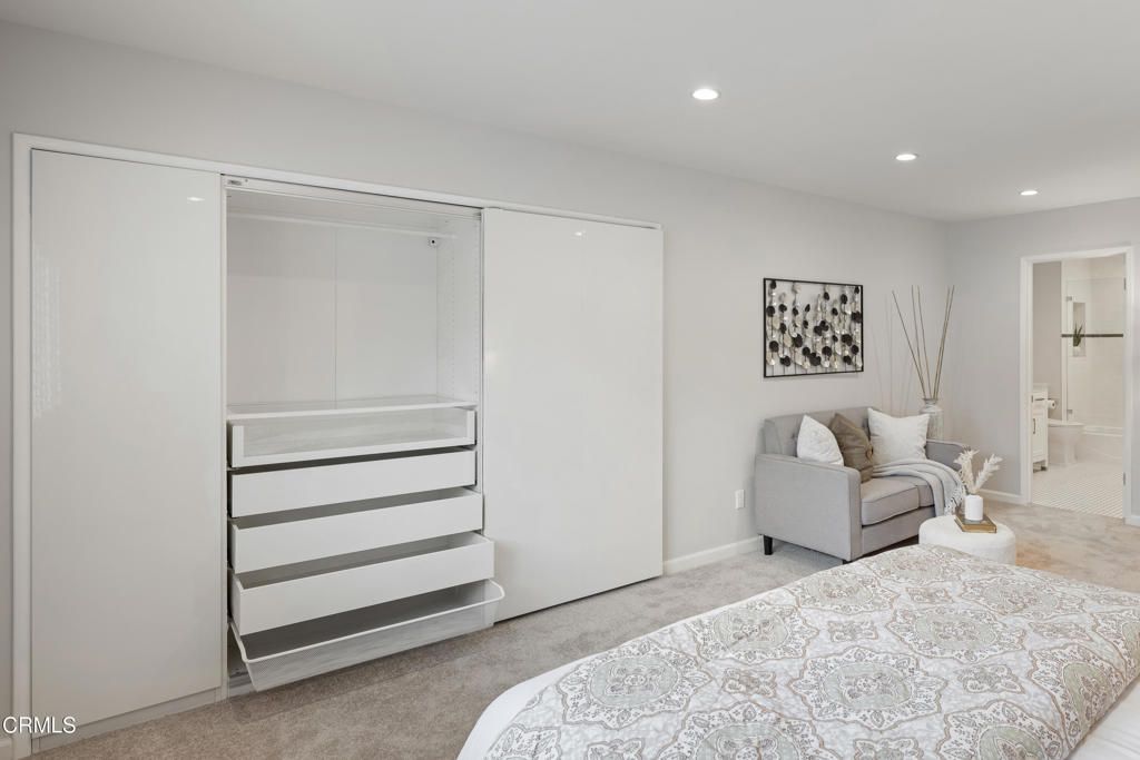 Image 26 of property listing at 420 S Madison Avenue 203, Pasadena, CA 91101