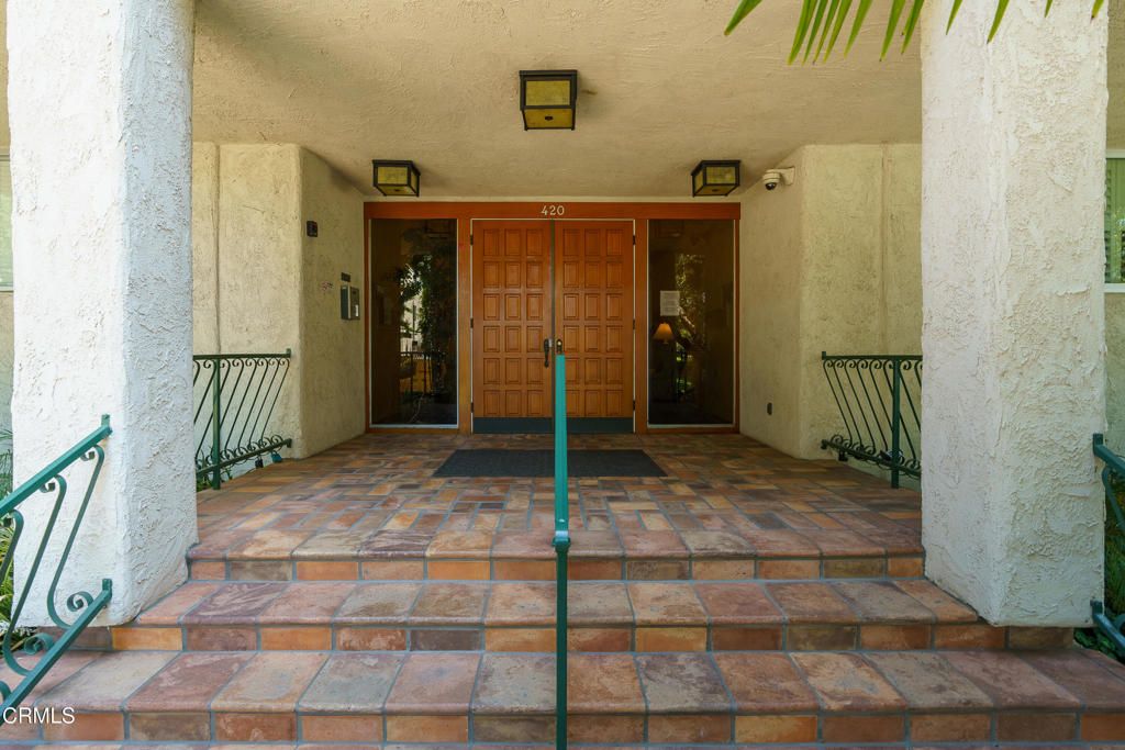Image 41 of property listing at 420 S Madison Avenue 203, Pasadena, CA 91101